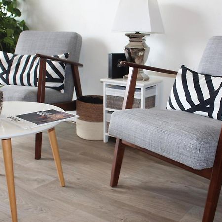 Le Clos Pichot - Studio Avec Balcon, Parking Prive - 5Mn Gare Chartres Dış mekan fotoğraf
