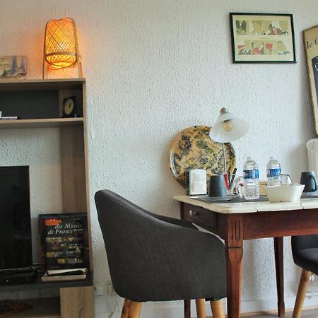 Le Clos Pichot - Studio Avec Balcon, Parking Prive - 5Mn Gare Chartres Dış mekan fotoğraf