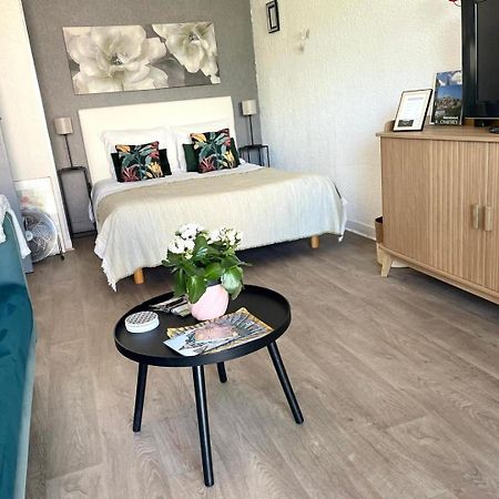 Le Clos Pichot - Studio Avec Balcon, Parking Prive - 5Mn Gare Chartres Dış mekan fotoğraf