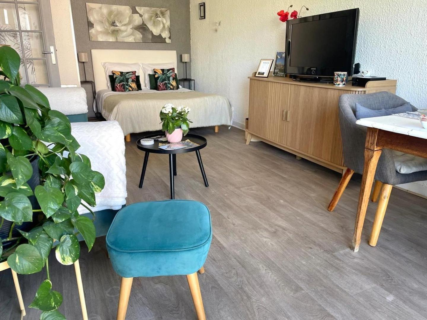 Le Clos Pichot - Studio Avec Balcon, Parking Prive - 5Mn Gare Chartres Dış mekan fotoğraf